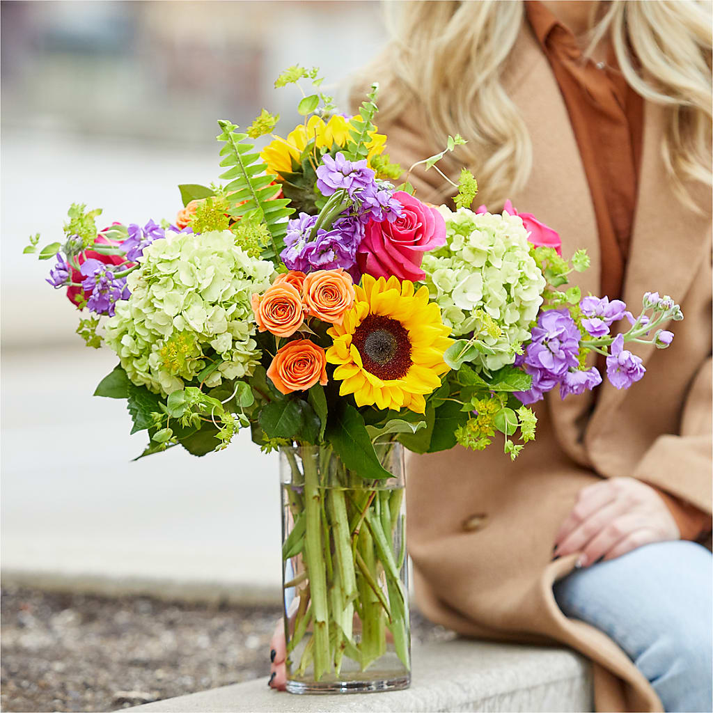Vibrant Greetings Bouquet – LANGE'S WOODLAND FLOWERS, Lemont IL